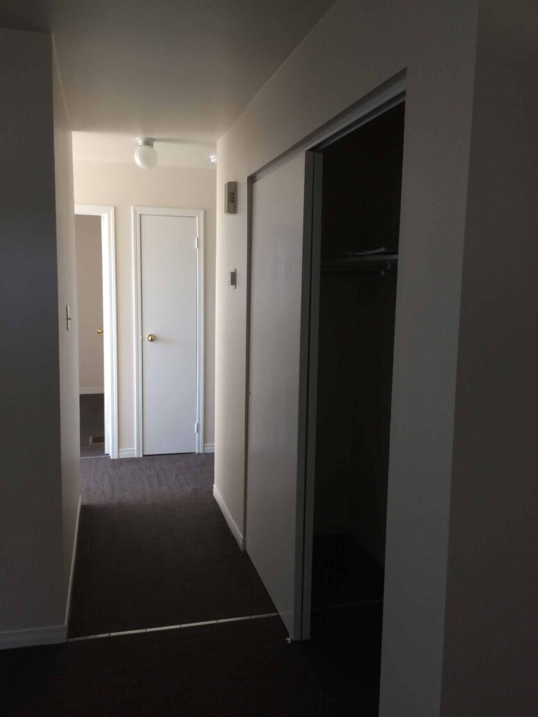 livingroom-hall