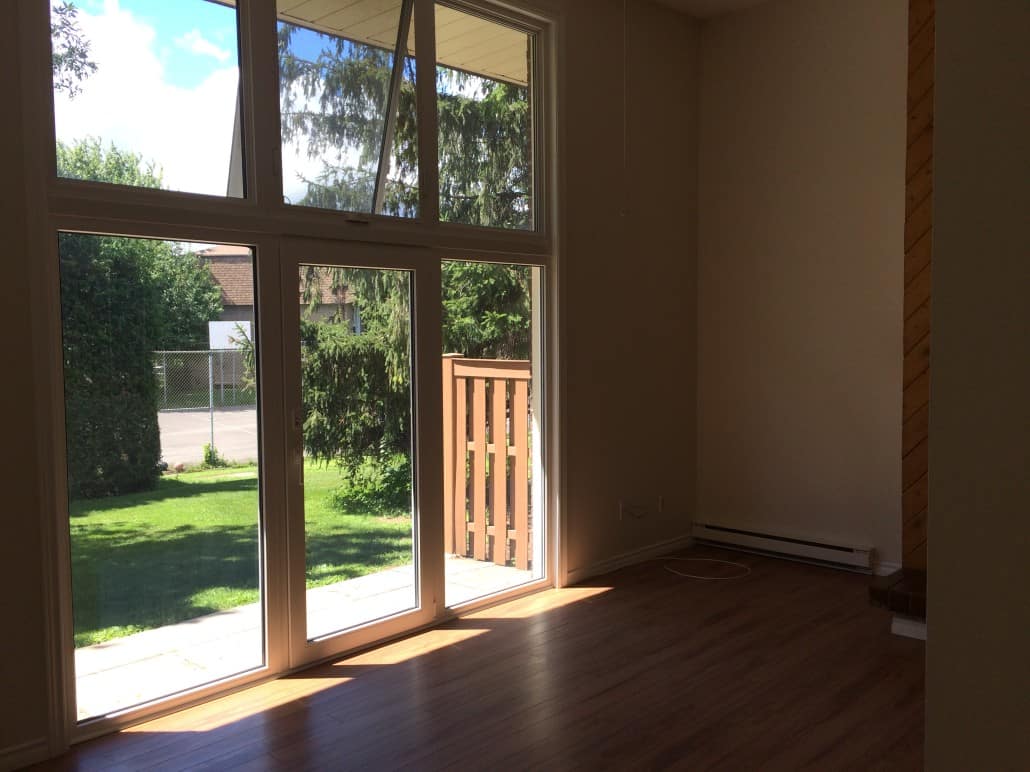 10 CHAMP 13 - Living room garden doors