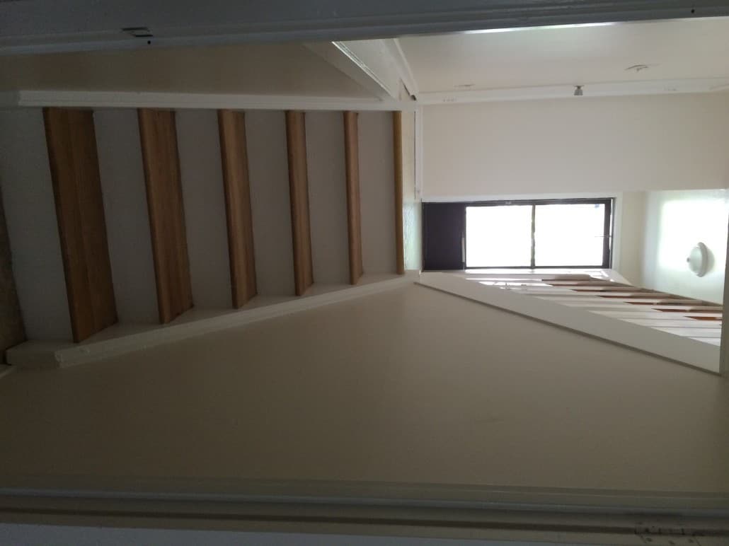 10 CHAMP 13 - stairs from basement